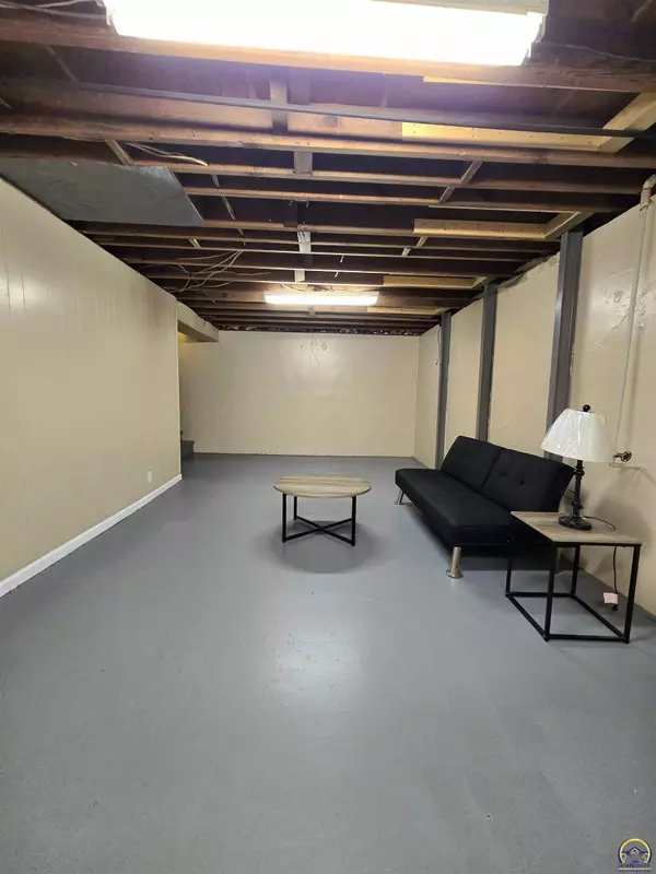 640 SE 35th ST, Topeka, KS 66605