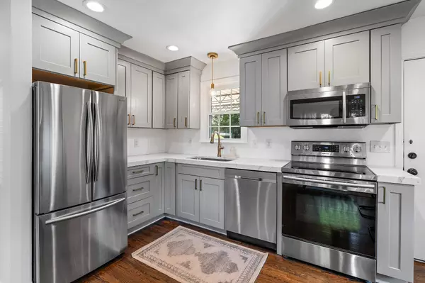 1332 McAlpine Ave, Nashville, TN 37216