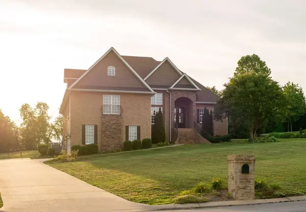 116 Cassandra Dr, Cottontown, TN 37048