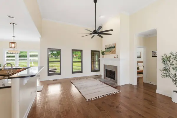 116 Cassandra Dr, Cottontown, TN 37048