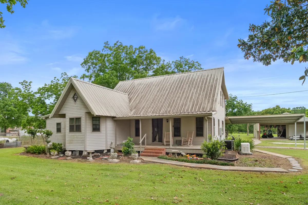246 Highway 182, Sunset, LA 70584-5427