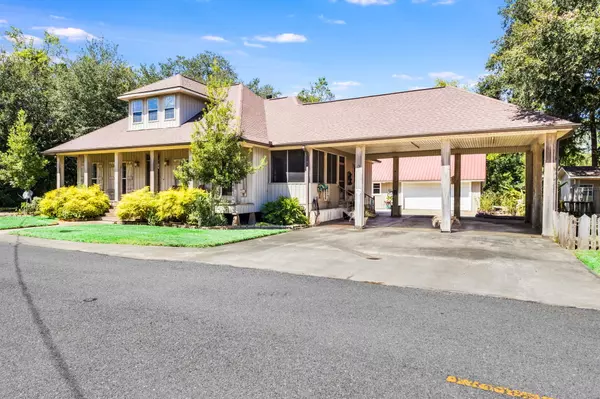 Breaux Bridge, LA 70517,1062 Evangeline Street