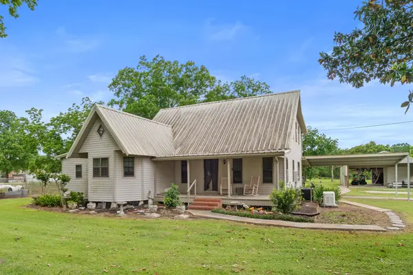 246 Highway 182, Sunset, LA 70584-5427