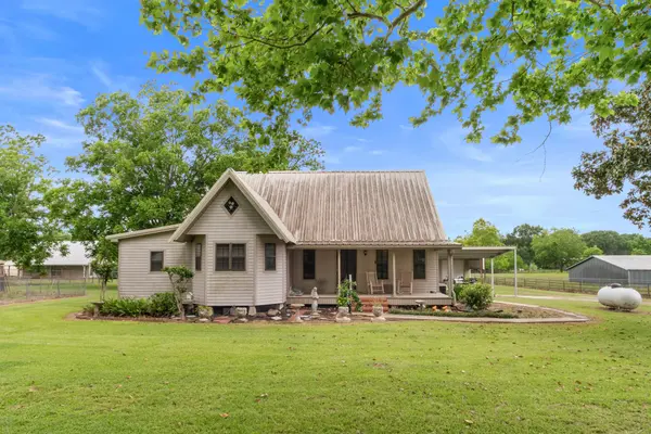 246 Highway 182, Sunset, LA 70584-5427