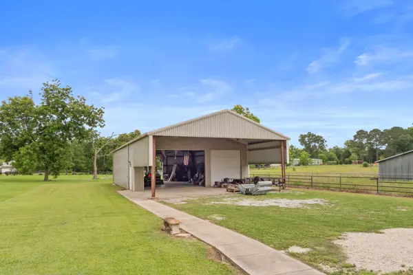 246 Highway 182, Sunset, LA 70584-5427
