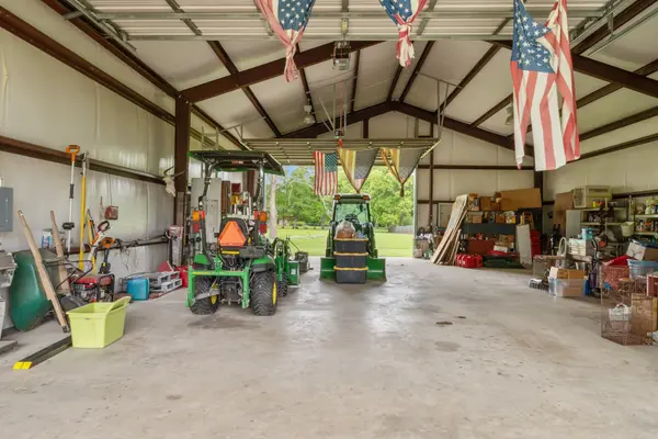 246 Highway 182, Sunset, LA 70584-5427