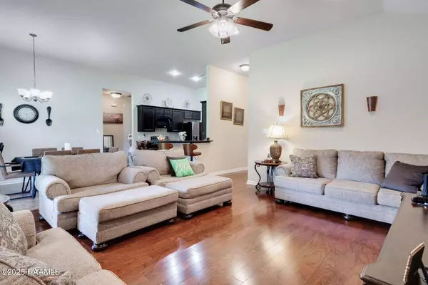 319 Elwick Dr, Carencro, LA 70507-2751