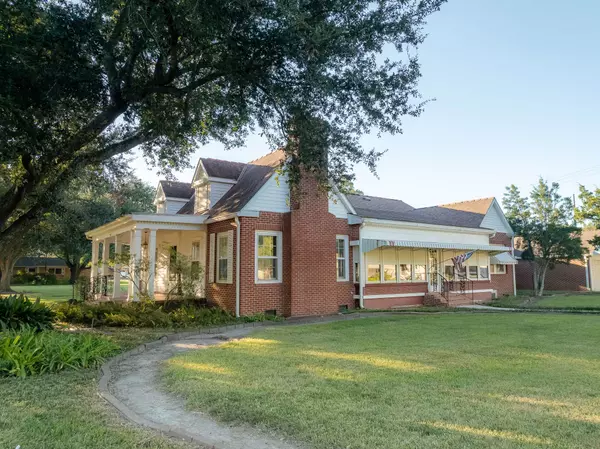 415 McMurtry St, Gueydan, LA 70542-4021