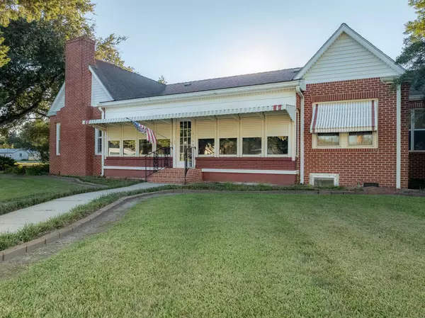 415 McMurtry St, Gueydan, LA 70542-4021