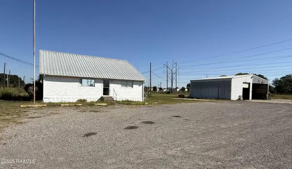 210 Hebert RD, Scott, LA 70583