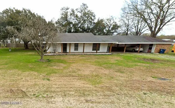 120 Roxanne DR, Youngsville, LA 70592