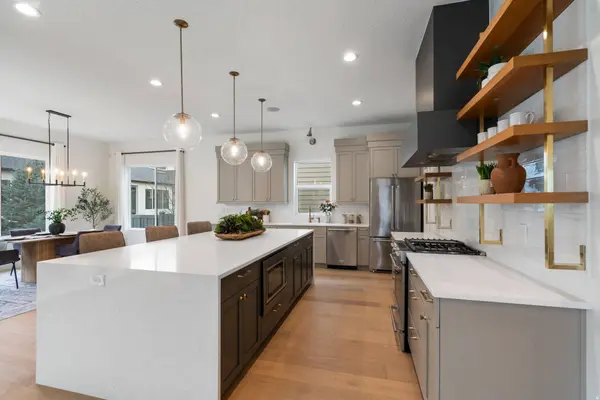 296 E IRELAND LN S #101, Draper, UT 84020