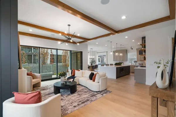 296 E IRELAND LN S #101, Draper, UT 84020