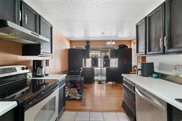 165 W PHEASANTBROOK DR. S, Centerville, UT 84014