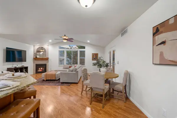 58 N COUNTRY BEND RD, Farmington, UT 84025