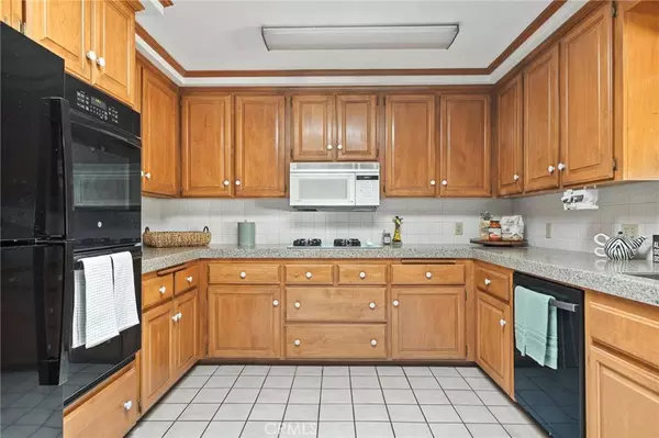 28129 North Bay RD, Lake Arrowhead, CA 92352