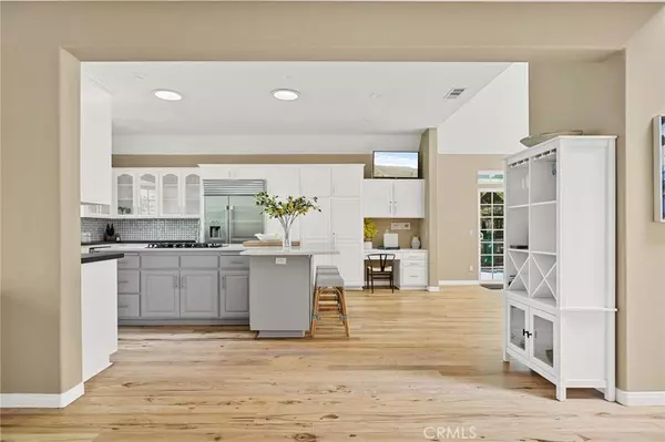 28537 North Shore RD, Lake Arrowhead, CA 92352