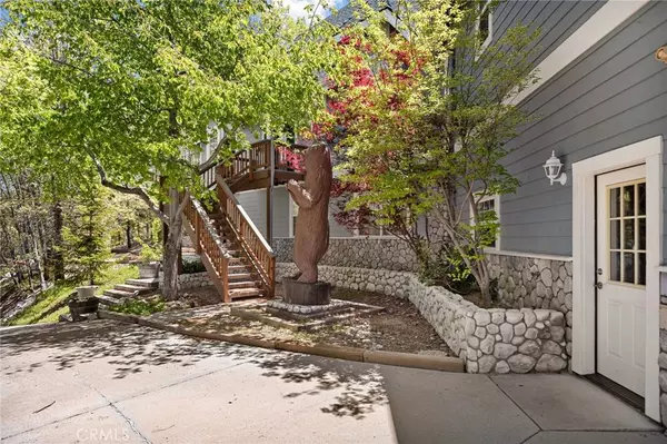 28537 North Shore RD, Lake Arrowhead, CA 92352