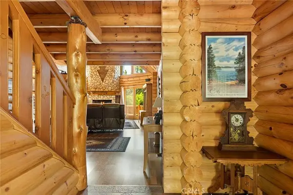 27492 Cedarwood CT, Lake Arrowhead, CA 92352