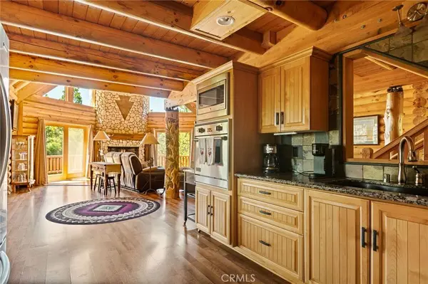 27492 Cedarwood CT, Lake Arrowhead, CA 92352