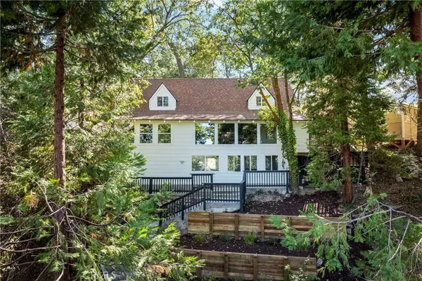 28793 Palisades, Lake Arrowhead, CA 92352