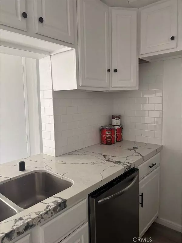 5460 White Oak #K207, Encino, CA 91316