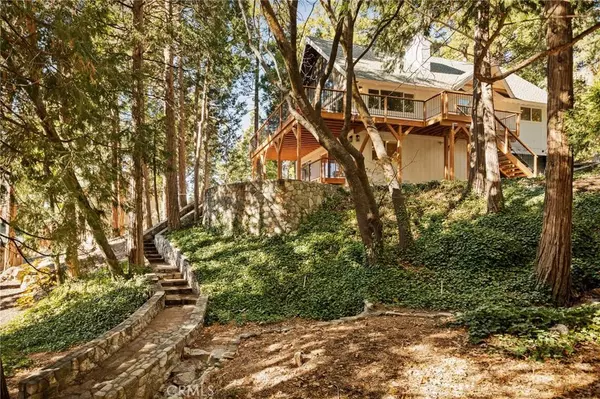 300 Pioneer, Lake Arrowhead, CA 92352