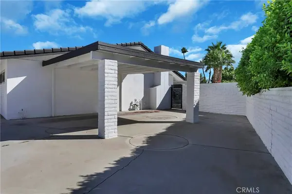 2480 N Aurora DR, Palm Springs, CA 92262
