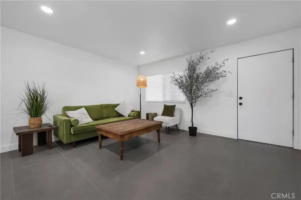 2480 N Aurora DR, Palm Springs, CA 92262