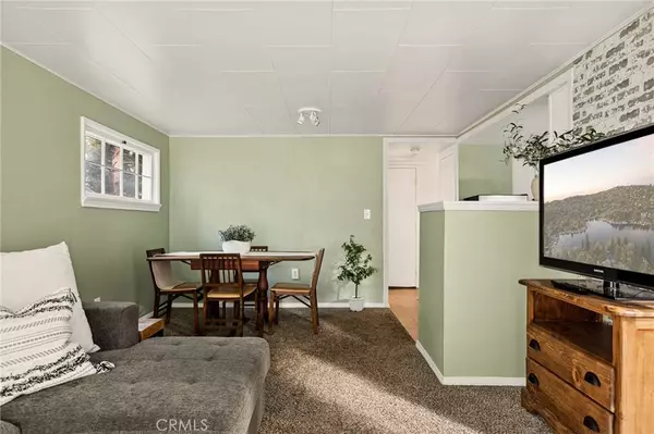 25616 Hi LN, Twin Peaks, CA 92391