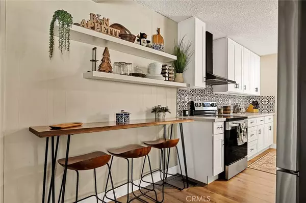 30789 All View, Running Springs, CA 92382