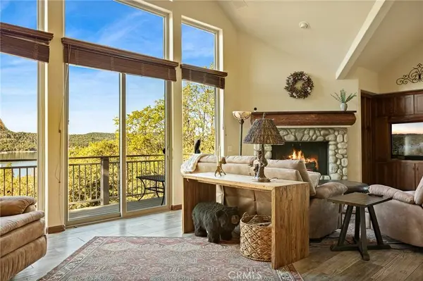 1184 Acadia, Lake Arrowhead, CA 92352