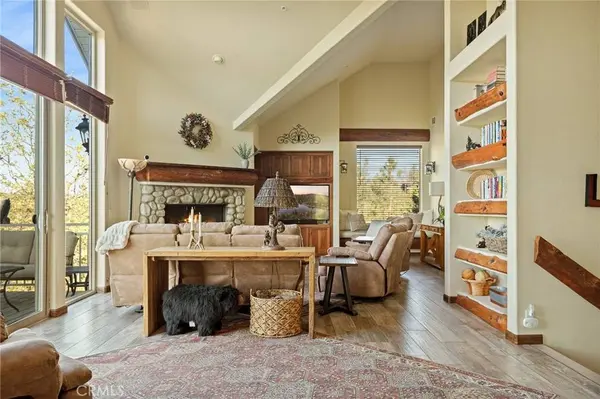 1184 Acadia, Lake Arrowhead, CA 92352