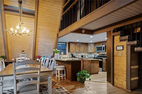 31353 Lightfoot WAY, Running Springs, CA 92382