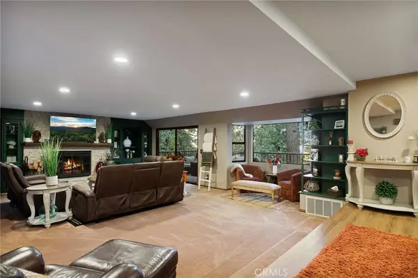 31353 Lightfoot WAY, Running Springs, CA 92382