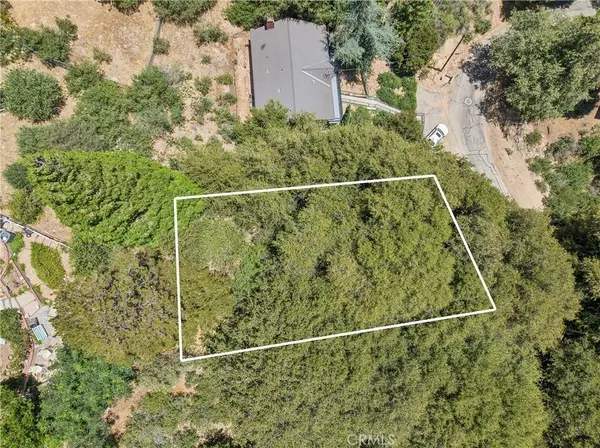 2727 Delle, Crestline, CA 92325
