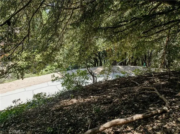 2727 Delle, Crestline, CA 92325