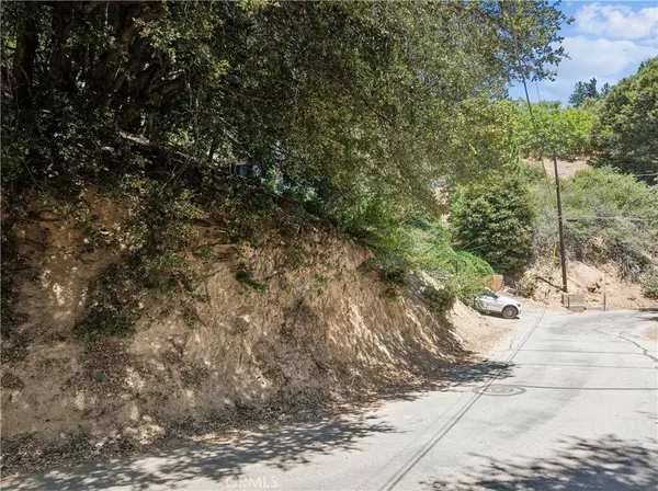 2727 Delle, Crestline, CA 92325