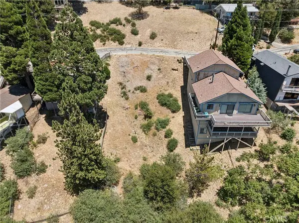 402 Darfo, Crestline, CA 92325