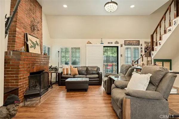 247 Oak DR, Lake Arrowhead, CA 92352