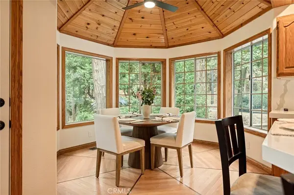24376 Horst DR, Crestline, CA 92325