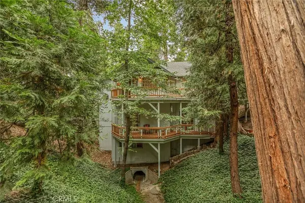 24376 Horst DR, Crestline, CA 92325
