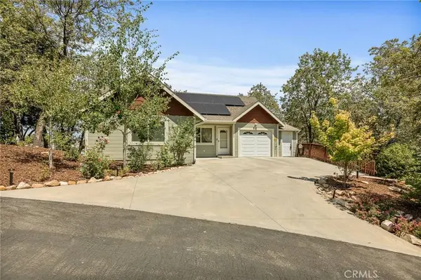 1465 Golden Rule LN, Lake Arrowhead, CA 92352