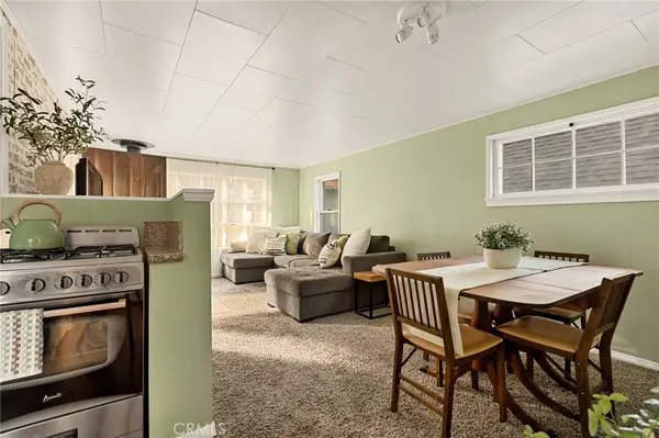 25616 Hi LN, Twin Peaks, CA 92391