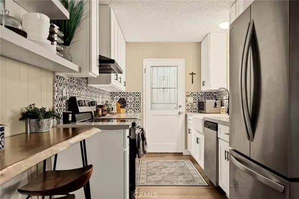 30789 All View, Running Springs, CA 92382