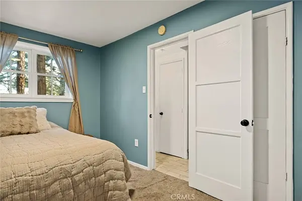 25616 Hi LN, Twin Peaks, CA 92391