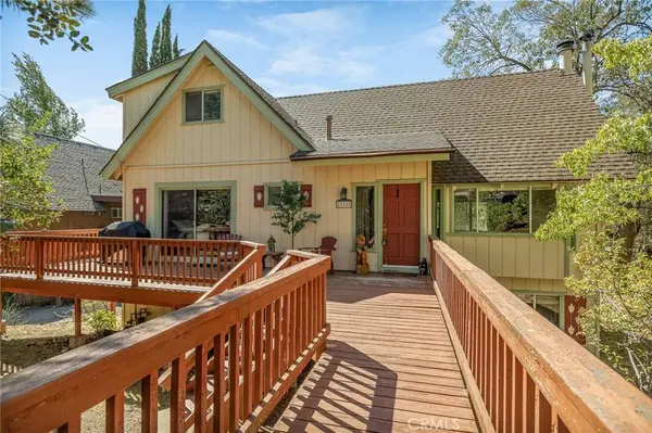 28165 Grenoble, Lake Arrowhead, CA 92352
