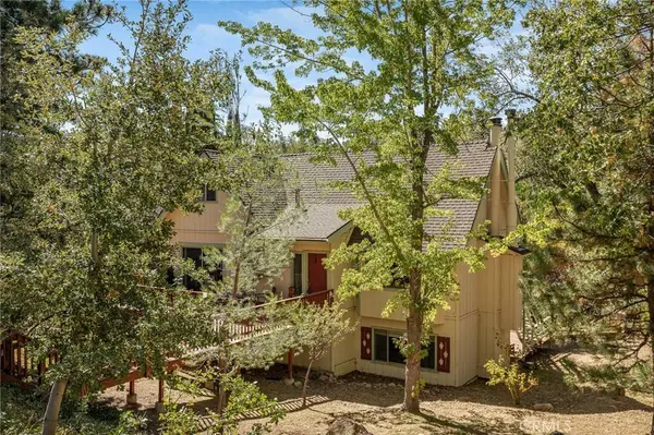 28165 Grenoble, Lake Arrowhead, CA 92352