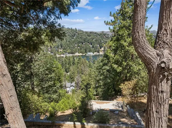 24240 Bernard DR, Crestline, CA 92325