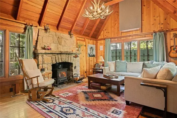 28772 Cedar, Lake Arrowhead, CA 92352